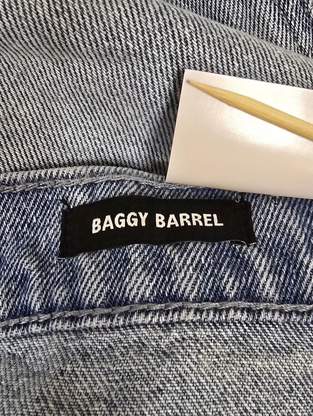 Scoop High-Rise Baggy Ankle Barrel Jeans Distressed Details Light Wash - Picture 11 of 14